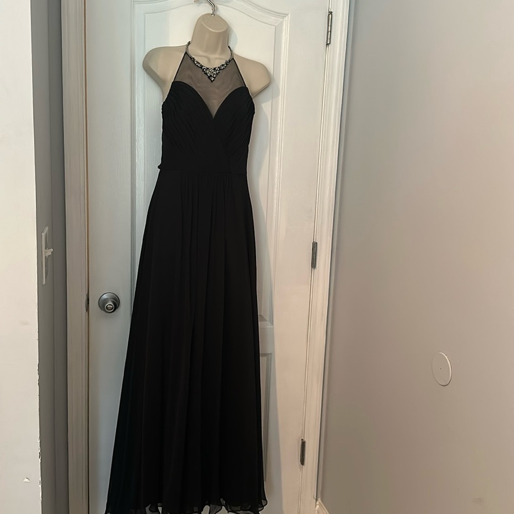 Belsoie Black evening Gown, size 6